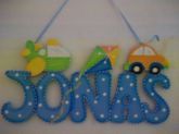 Placa Jonas com brinquedos